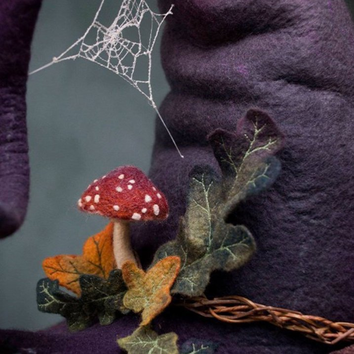 Felt Witch Hats for Halloween Parties