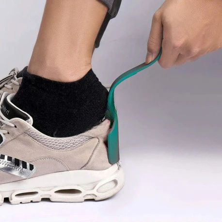 Clip N Slip Shoe Horn Easy Slip On Helper