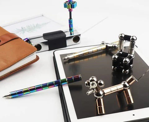 Modular magnetic pen