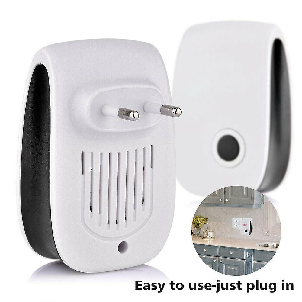 Ultrasonic indoor repeller for household pests