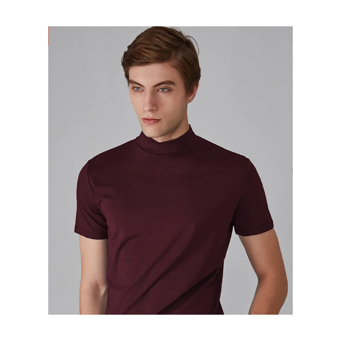 Men’s turtleneck t-shirt for versatile style