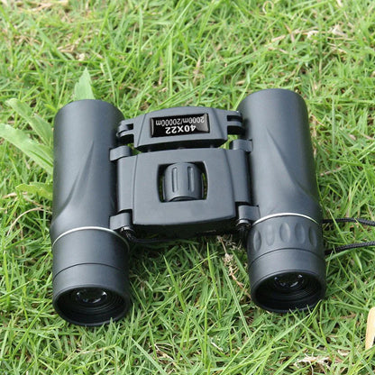 Compact long-range binoculars