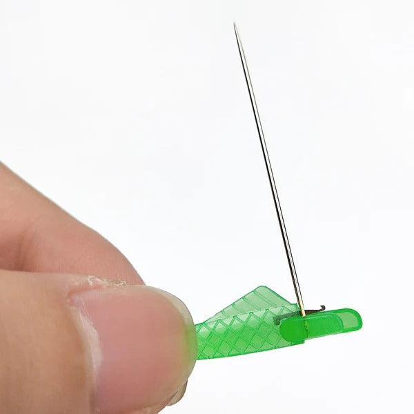 Easy Threader - Fish Type Sewing Machine Needle Threader